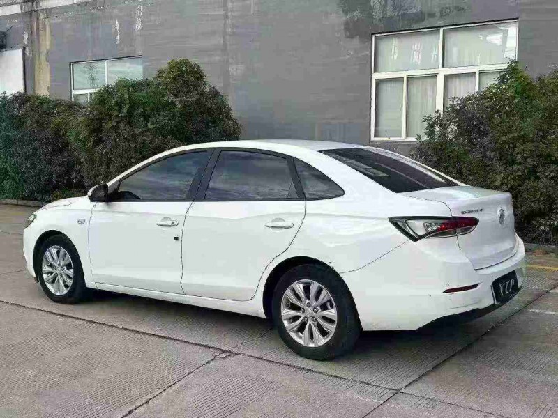 宿迁20年别克英朗8