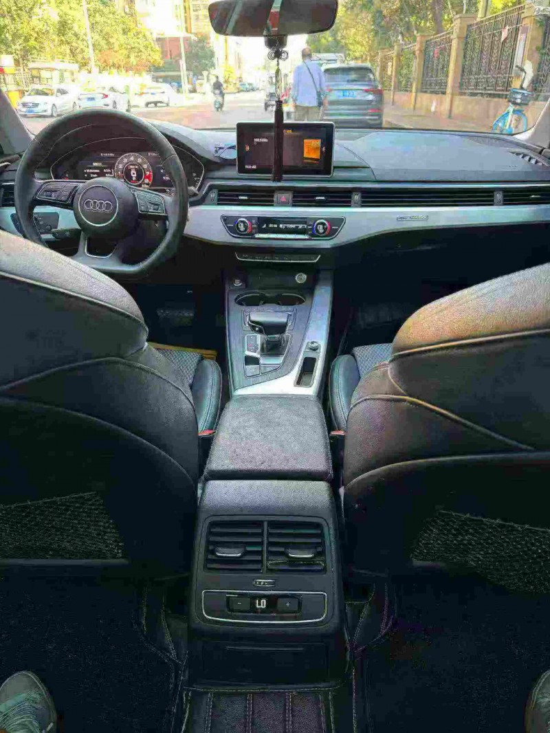 合肥18年奥迪A4L2