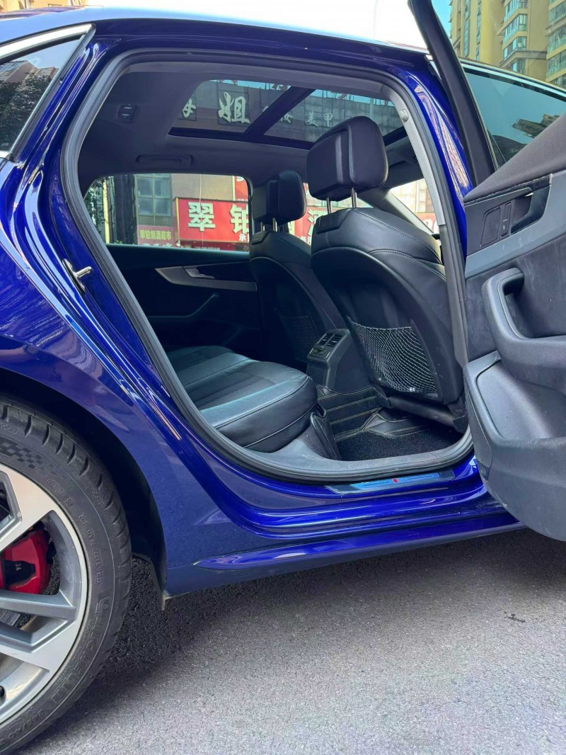 合肥18年奥迪A4L7