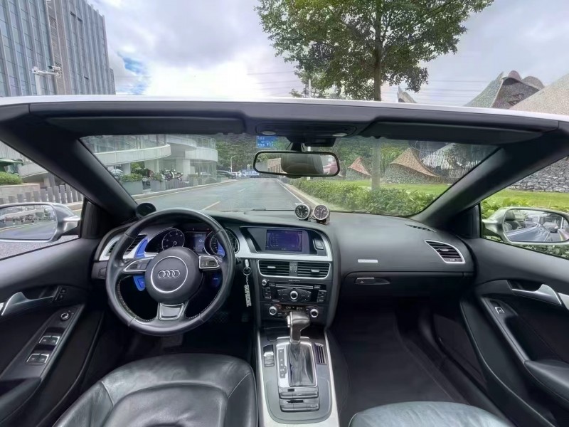 深圳16年奥迪A54