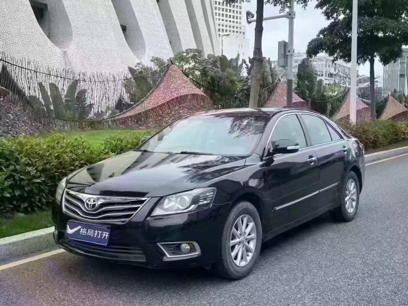 深圳14年丰田凯美瑞3