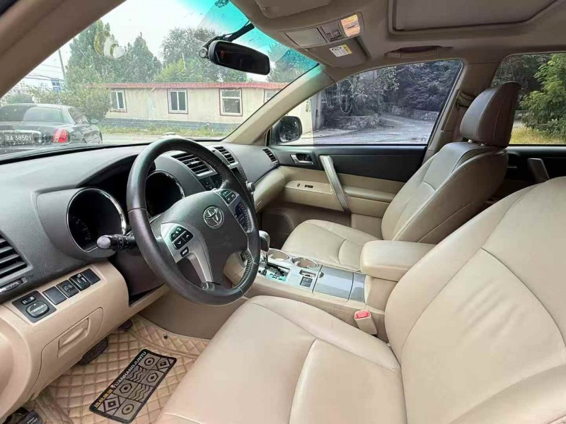 沧州15年丰田汉兰达4