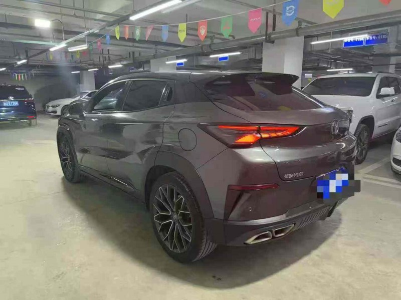 成都22年长安汽车UNI6