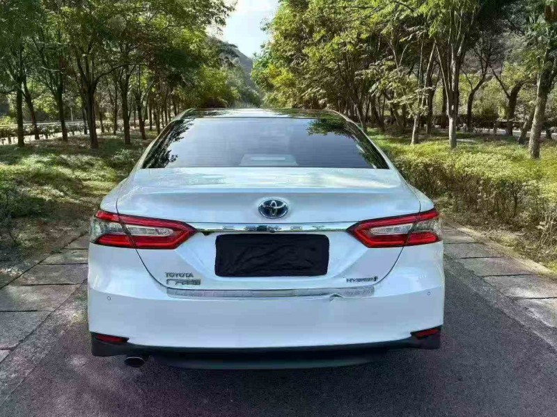 嘉兴18年丰田凯美瑞8