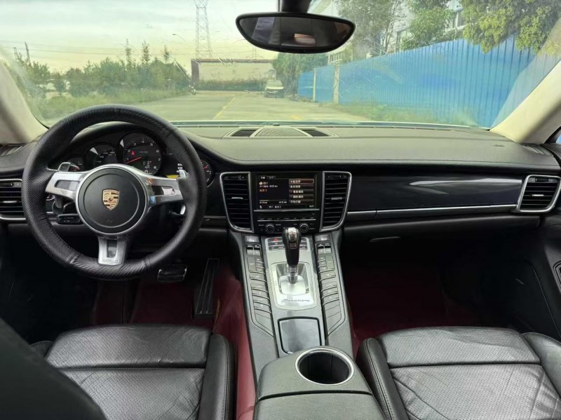 焦作12年保时捷帕拉梅拉5