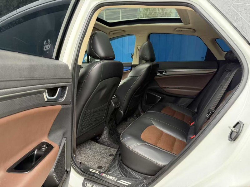 焦作17年吉利帝豪4