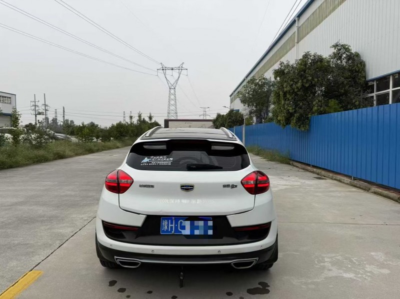 焦作17年吉利帝豪7