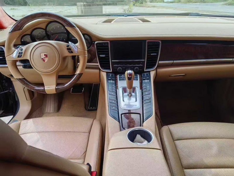沧州12年保时捷帕拉梅拉4