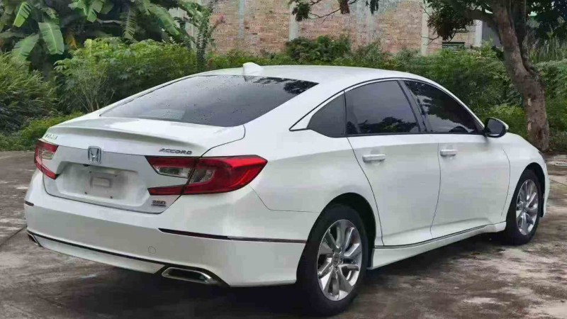 深圳21年本田雅阁9