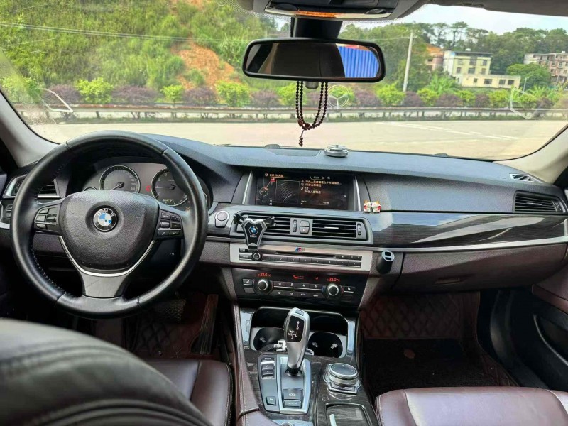 钦州15年宝马5系6