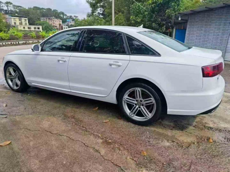 钦州15年奥迪A6L8