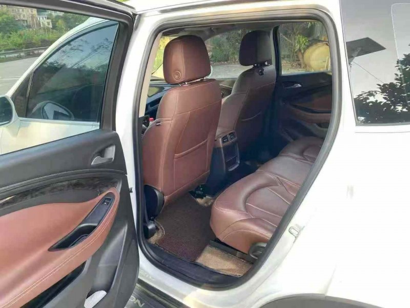 钦州15年别克昂科威6