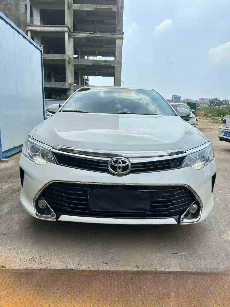 柳州17年丰田凯美瑞1