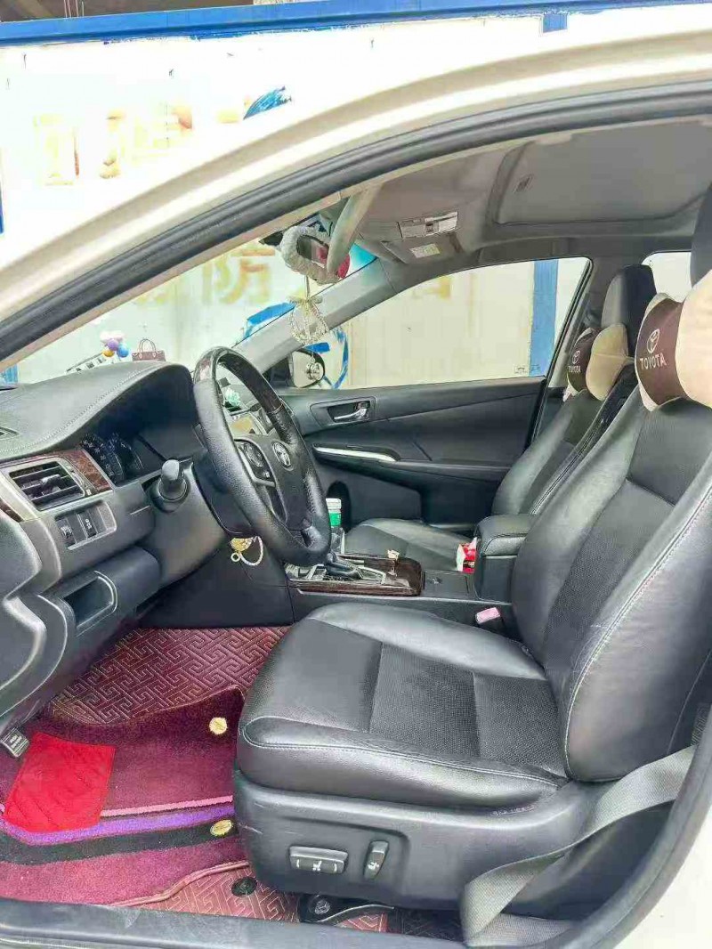 柳州17年丰田凯美瑞6