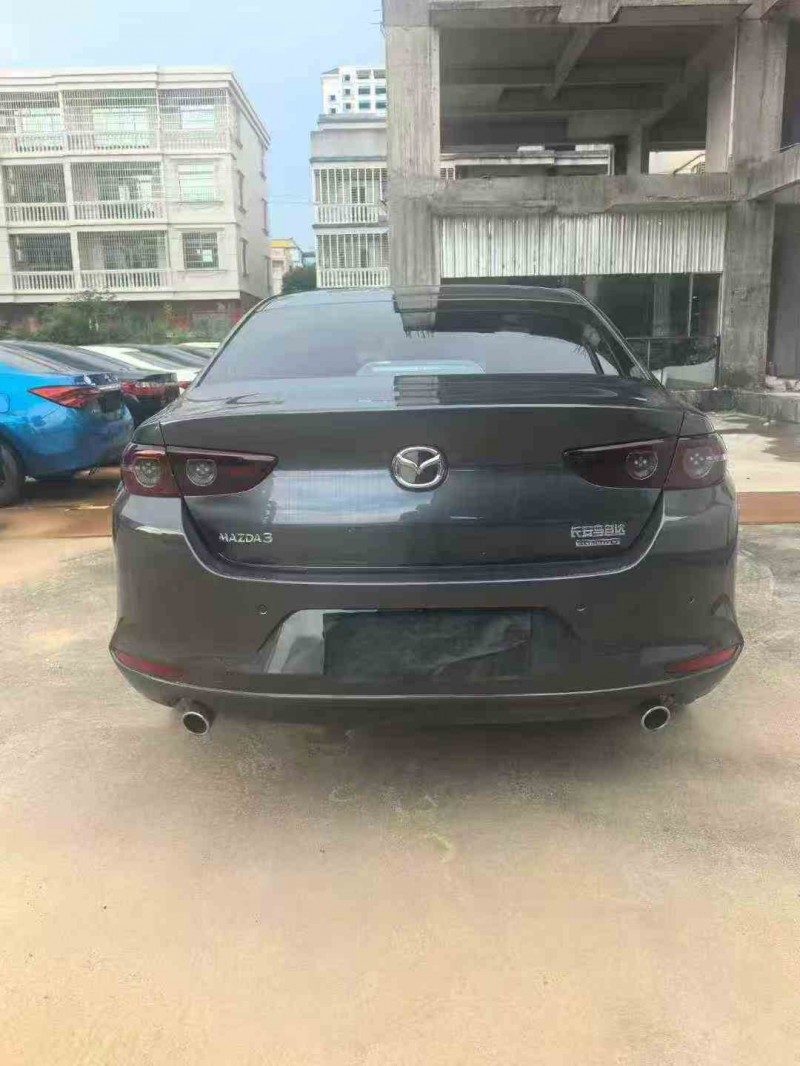 柳州22年马自达昂克赛拉8