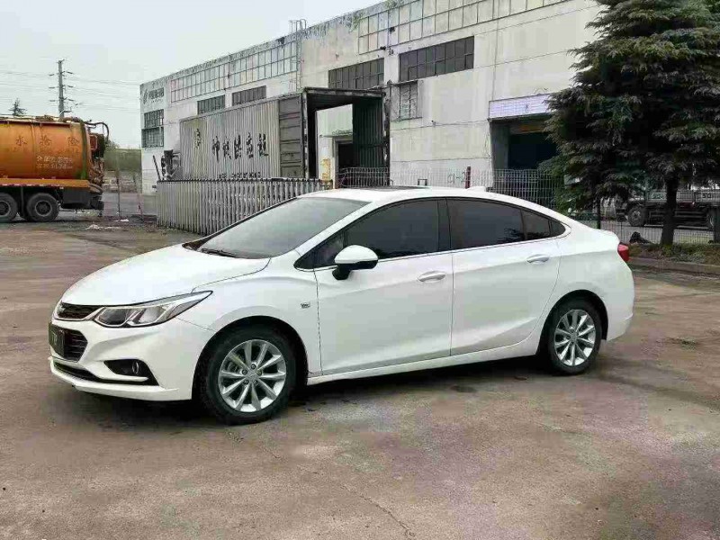 宿迁17年雪佛兰科鲁兹3