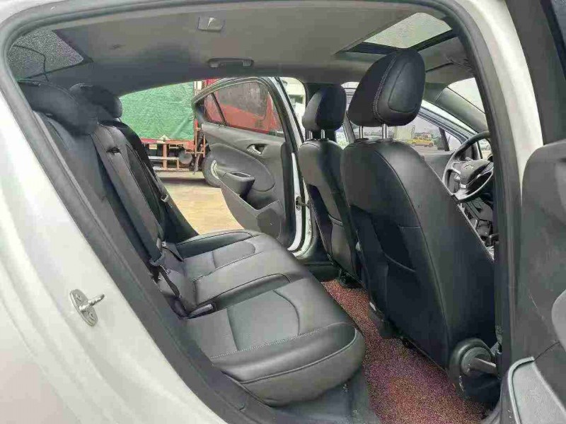 宿迁17年雪佛兰科鲁兹5