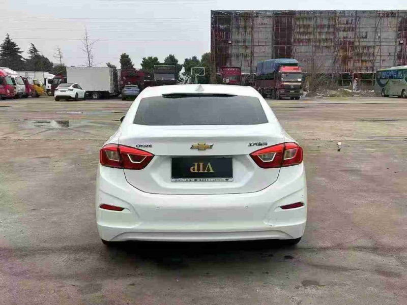 宿迁17年雪佛兰科鲁兹9