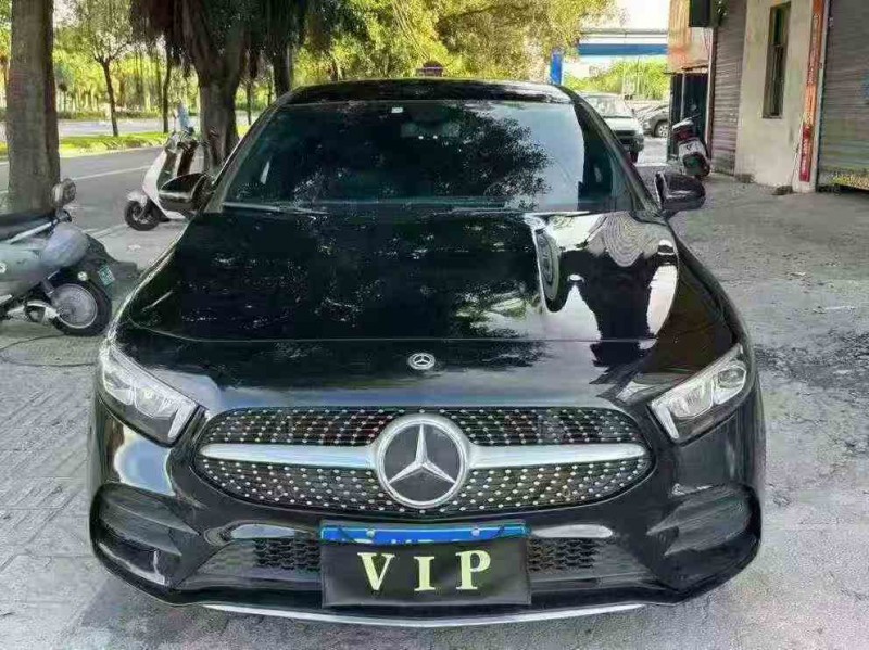 防城港19年奔驰A1