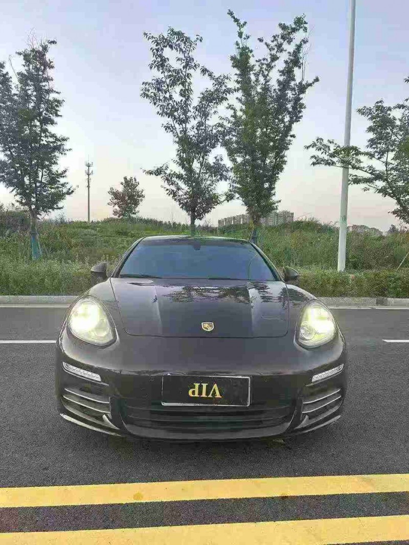 宿迁14年保时捷帕拉梅拉1