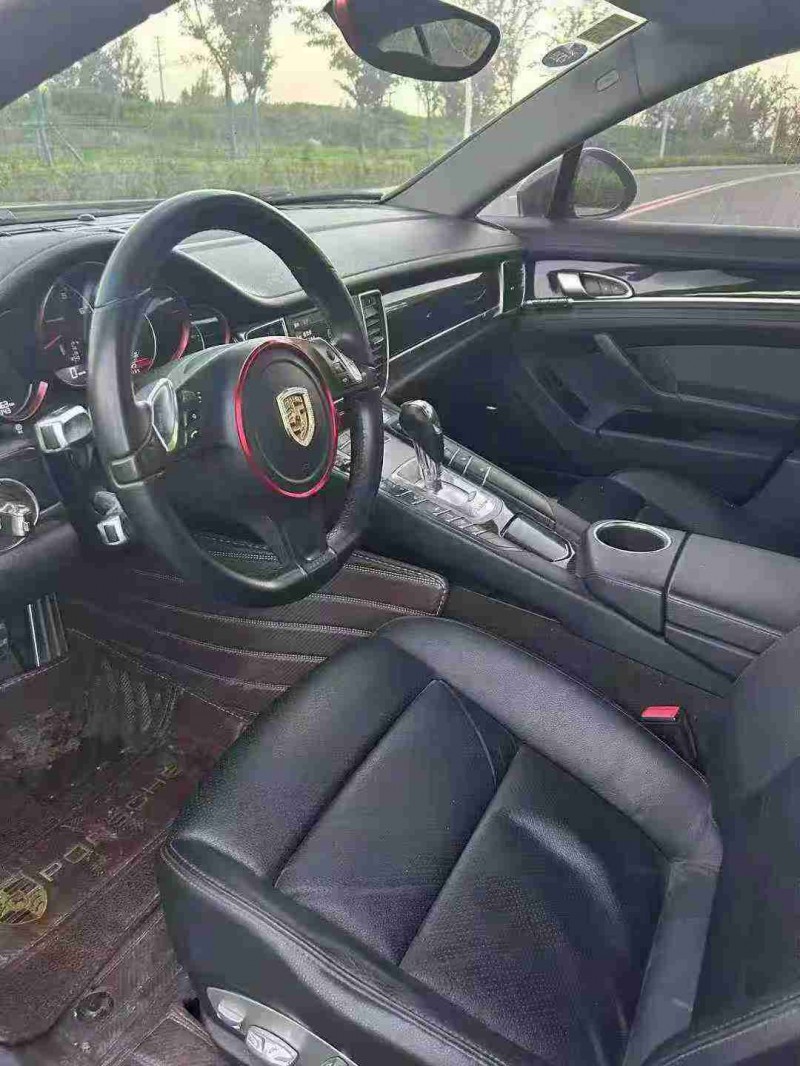 宿迁14年保时捷帕拉梅拉6