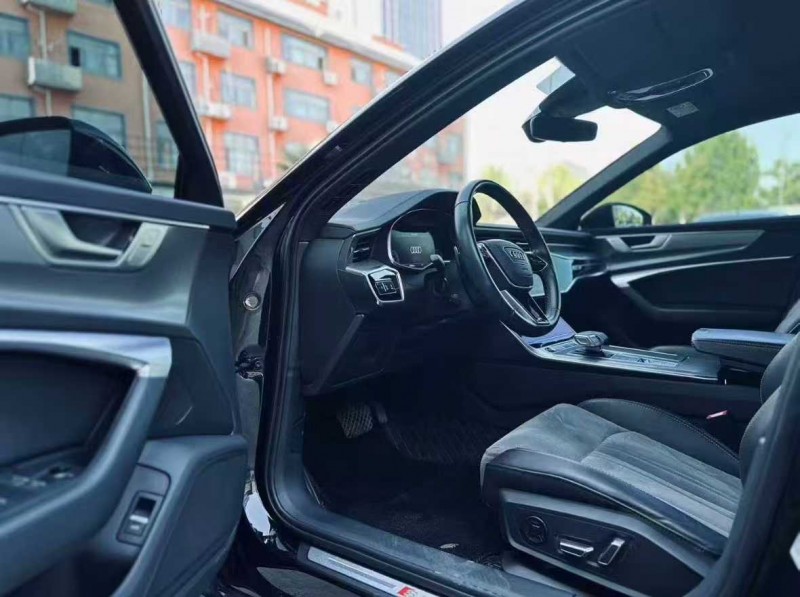 日照24年奥迪A6L5