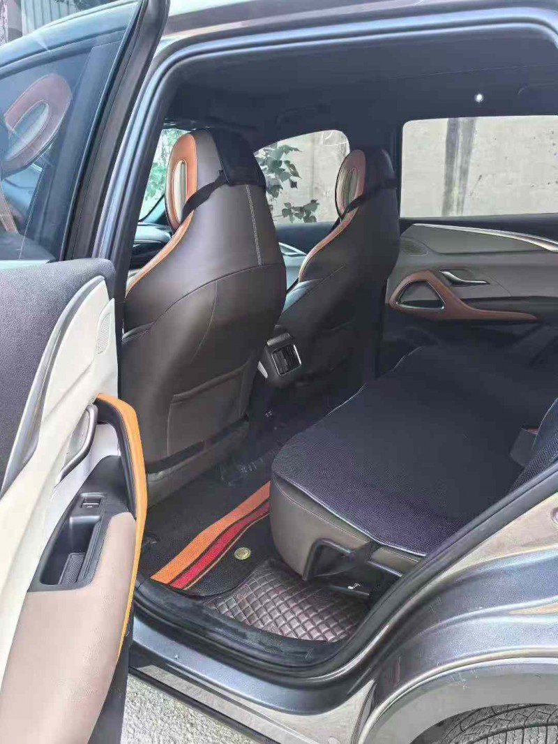 保定23年比亚迪宋4