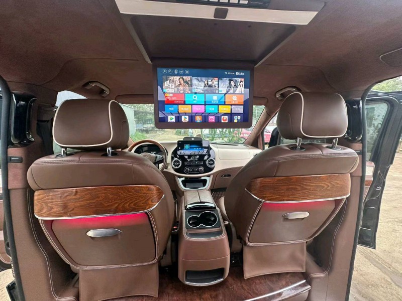 徐州21年奔驰威霆6