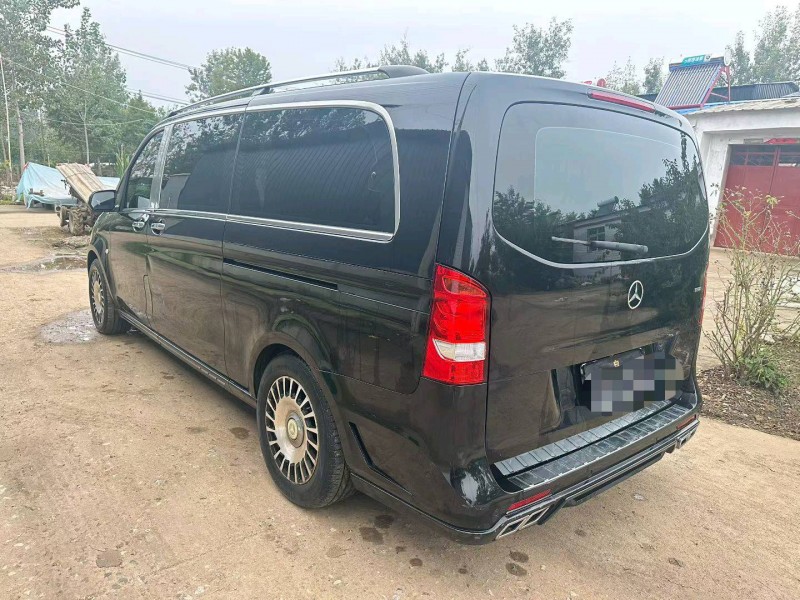 徐州21年奔驰威霆8