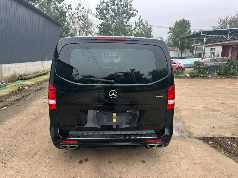 徐州21年奔驰威霆9