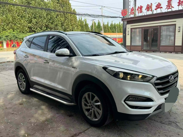 保定18年现代途胜3