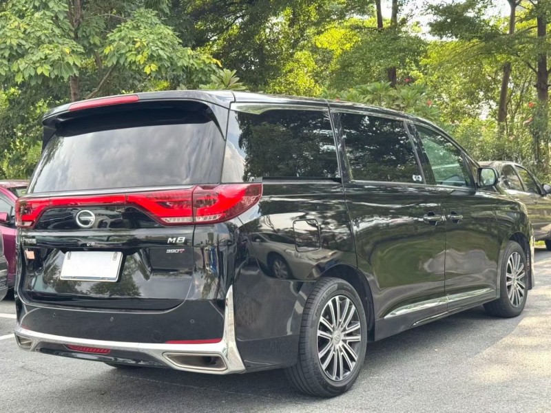 厦门22年传祺M89