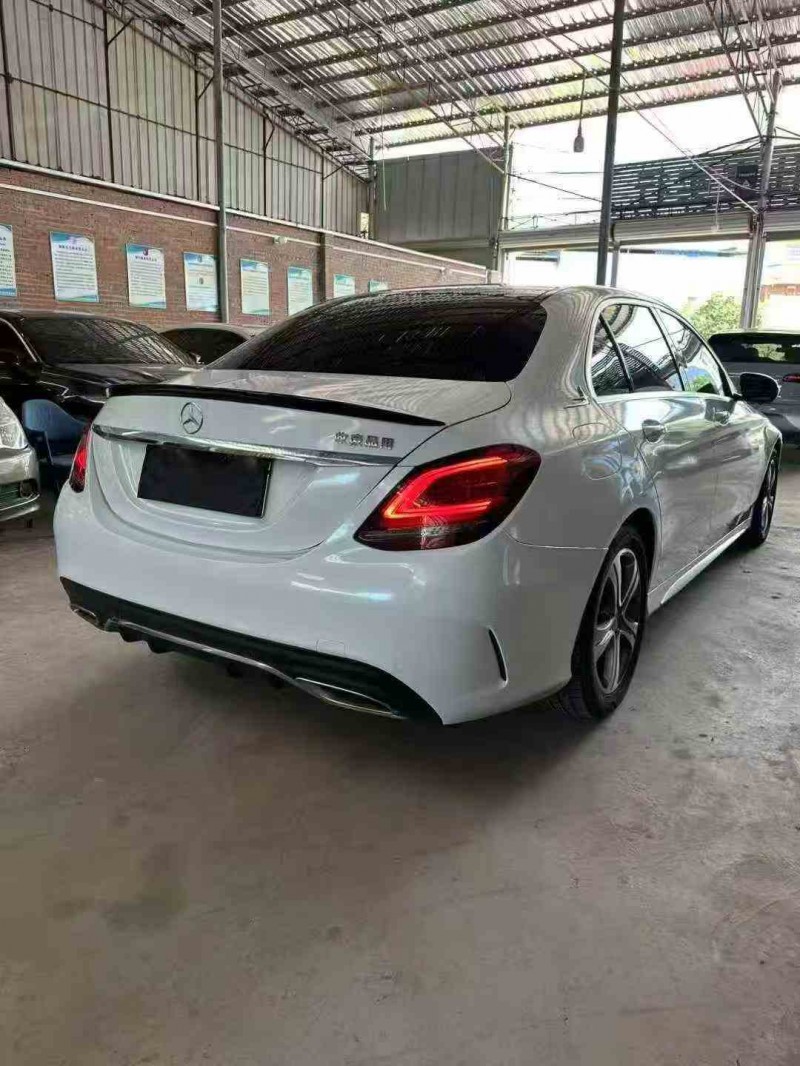 桂林19年奔驰C9