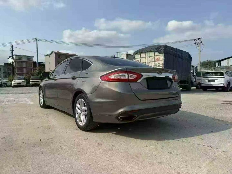 防城港16年福特蒙迪欧8