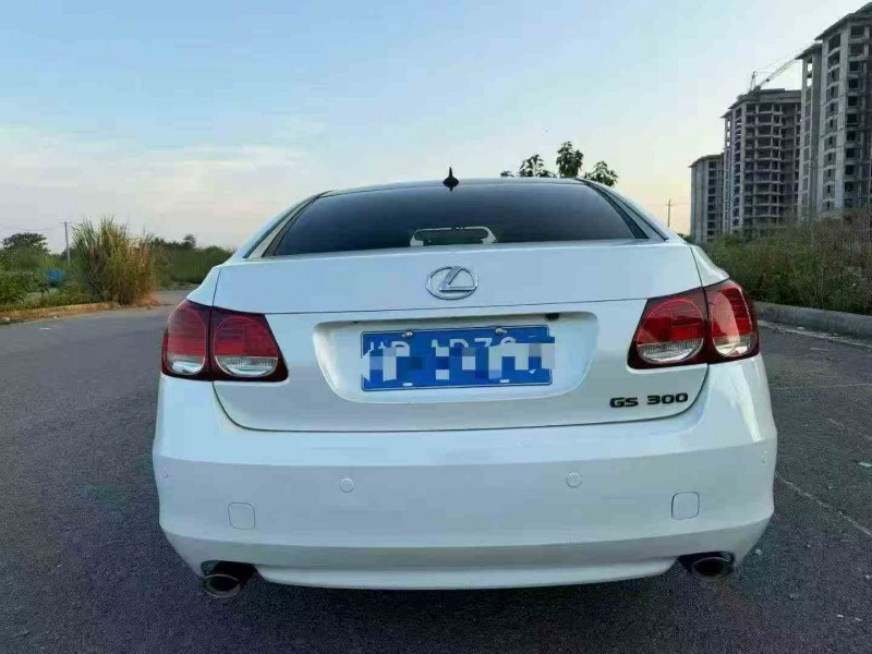 北海11年雷克萨斯GS8
