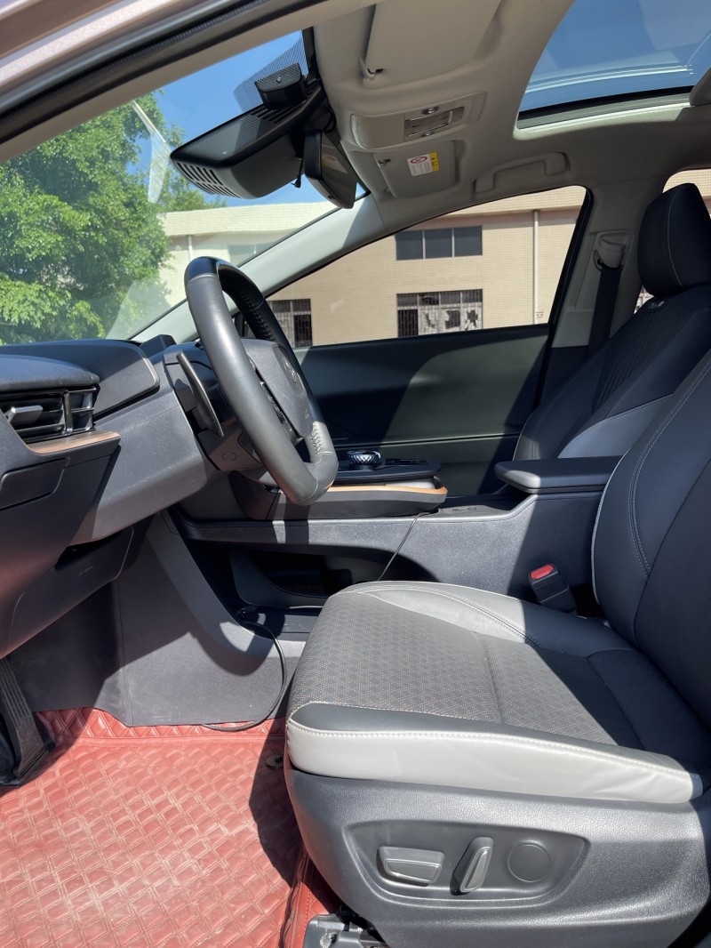 中山23年丰田BZ3Pro7