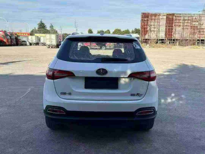 宿迁18年一汽森雅9