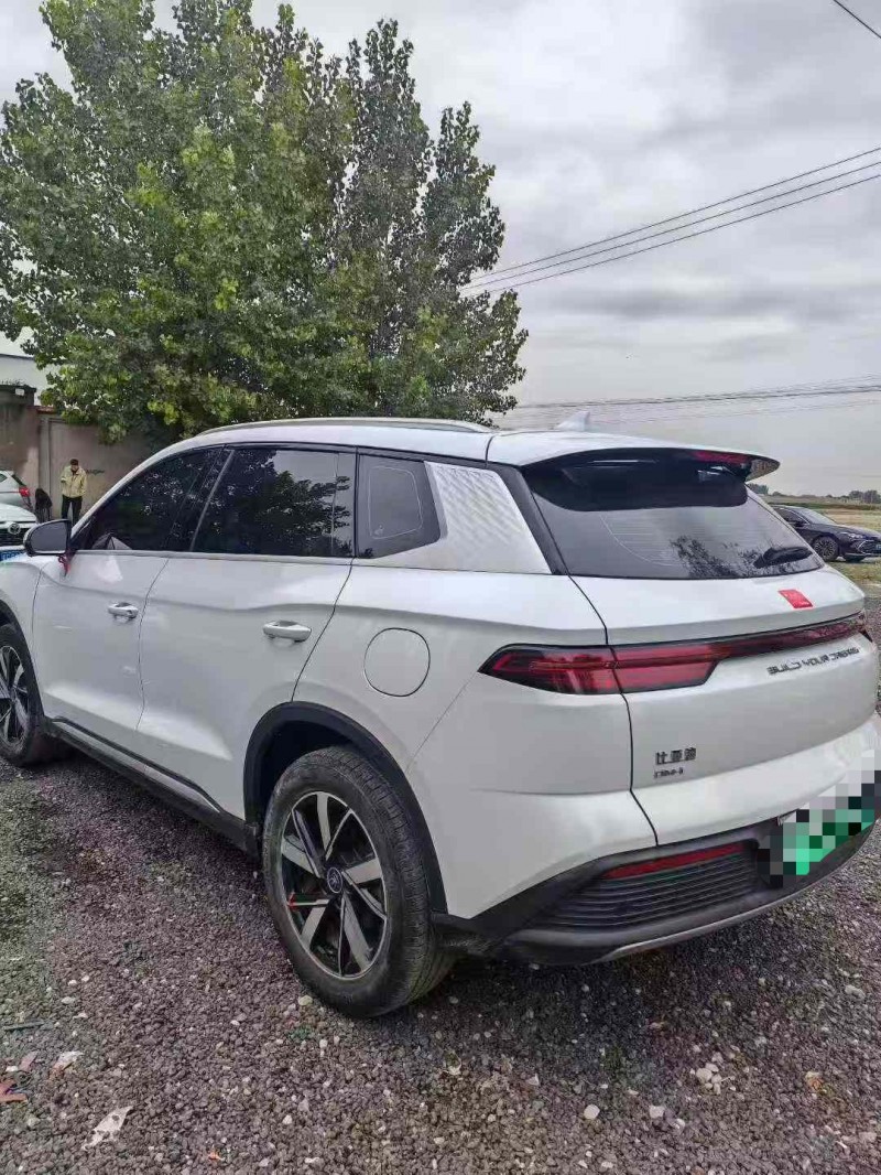 保定23年比亚迪宋4