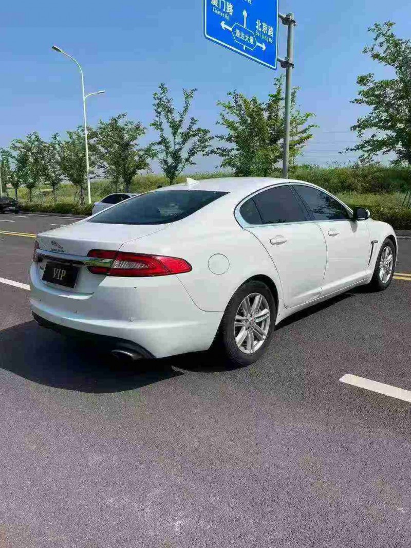 宿迁17年捷豹XF8