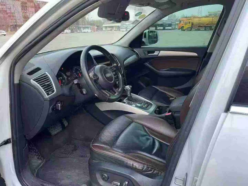 宿迁18年奥迪Q56