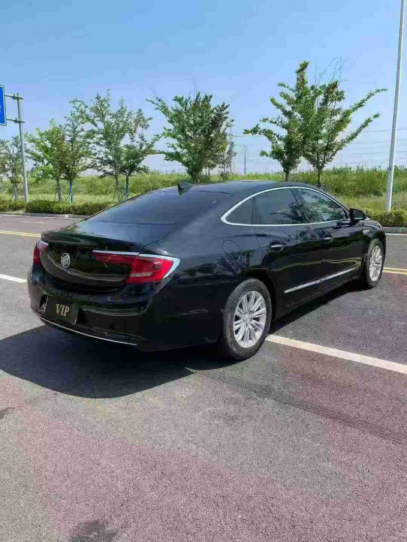 宿迁18年别克君越8