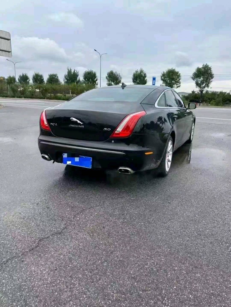 张家口16年捷豹XJL8