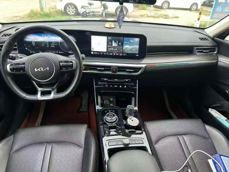 鄂州23年起亚K5凯酷4