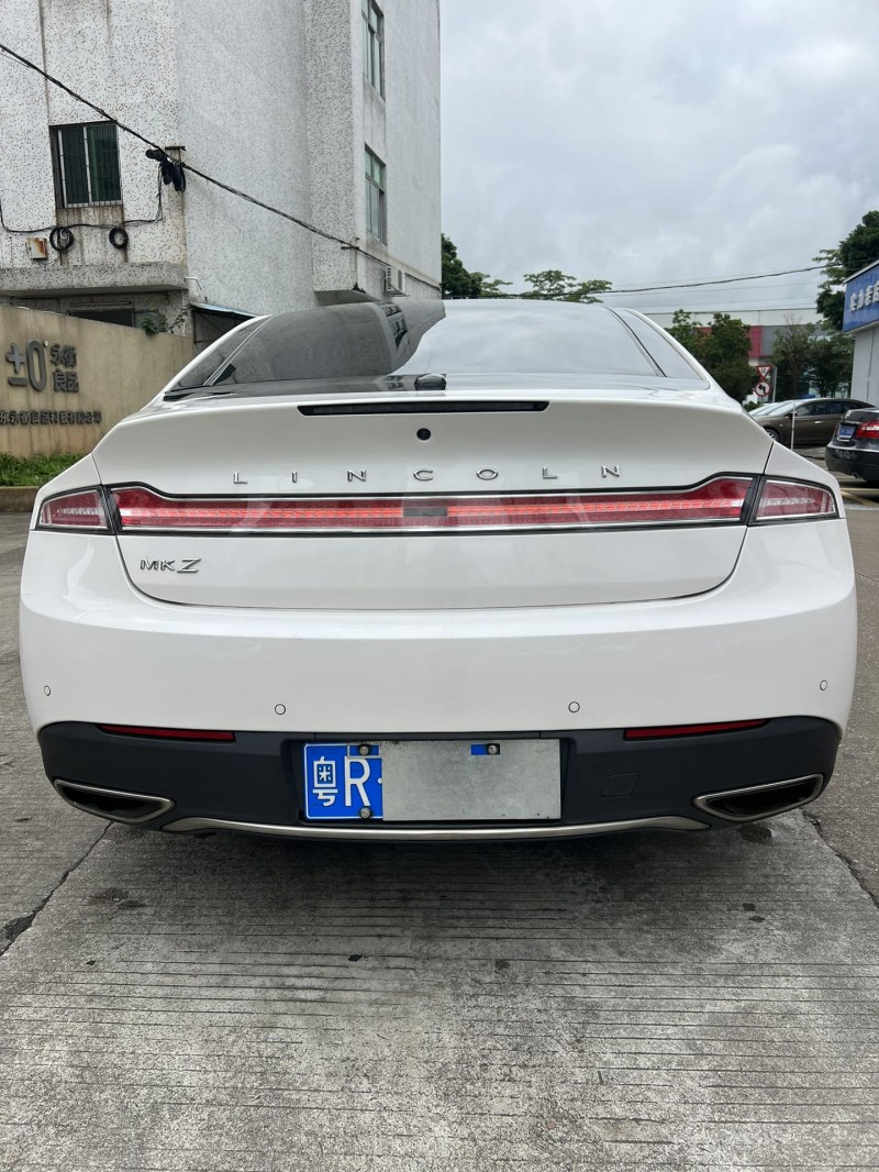 中山20年林肯MKZ9