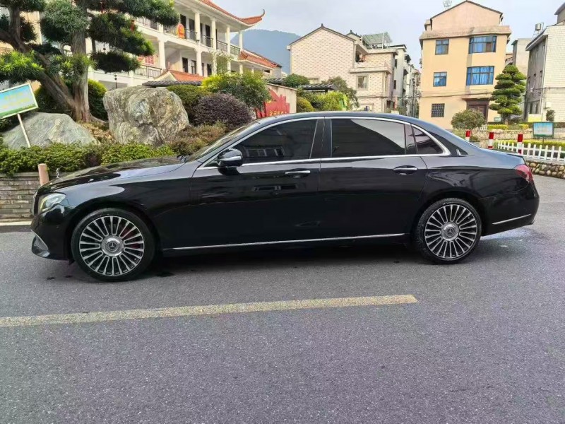 湖州19年奔驰E8