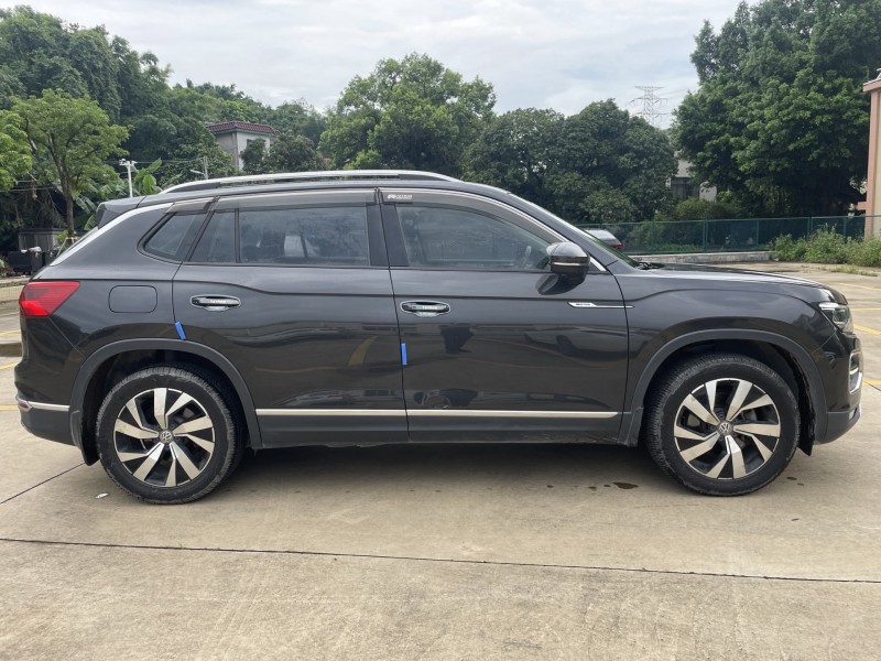 中山20年大众探岳2