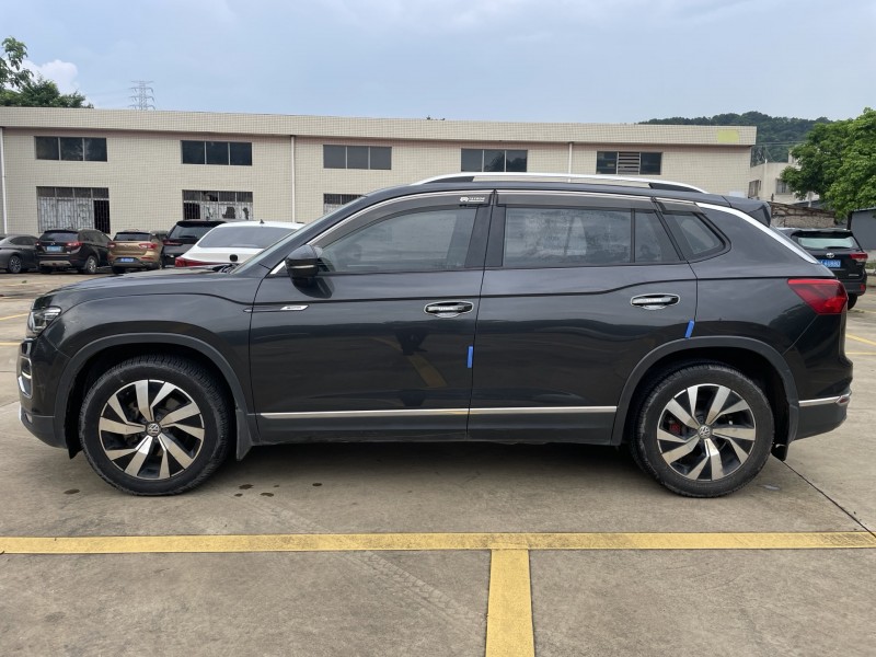 中山20年大众探岳3