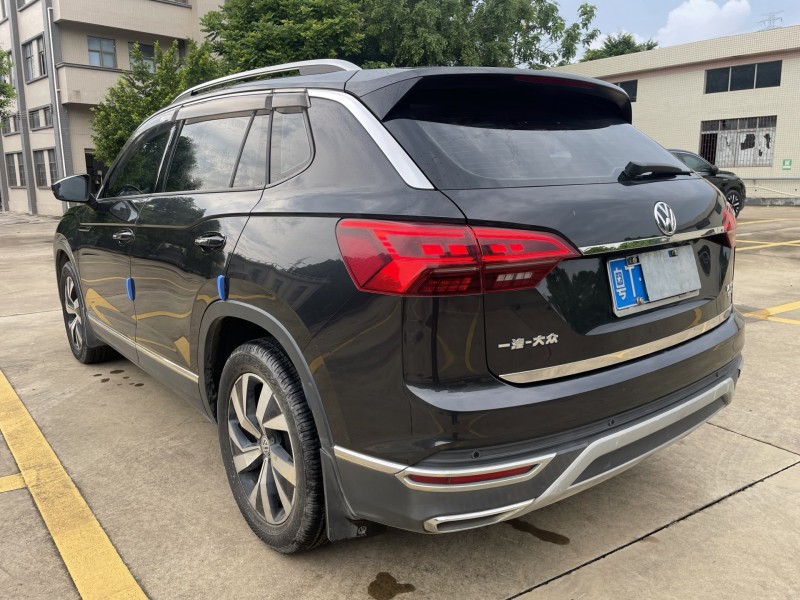 中山20年大众探岳5