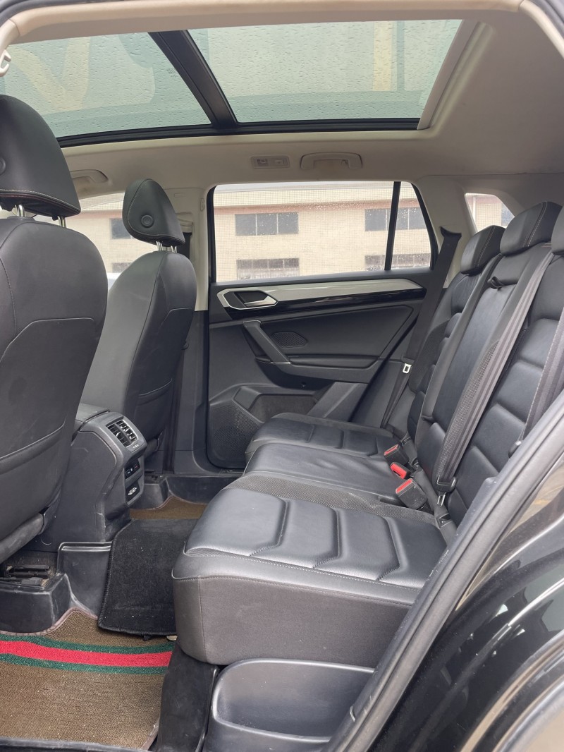 中山20年大众探岳6