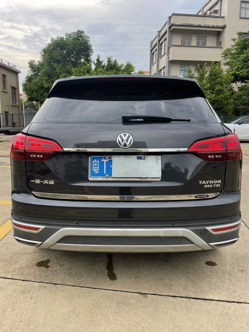 中山20年大众探岳9